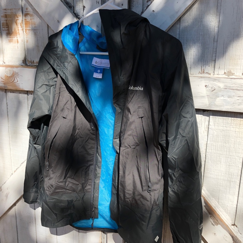 Columbia raincoat